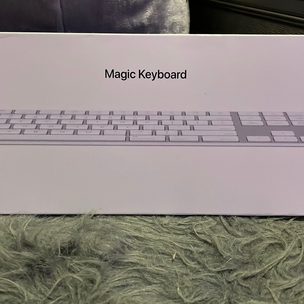 Apple MacBook Magic Keyboard with Numeric Keypad